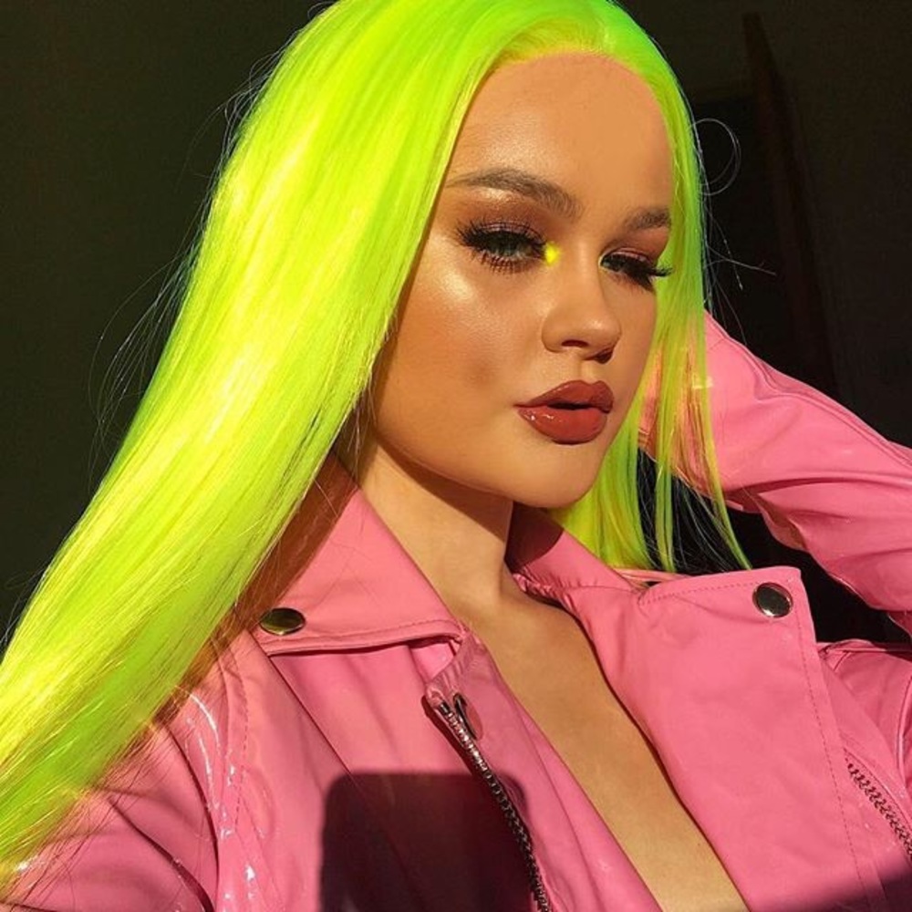 ♥️ 24”NEON GREEN STRAIGHT LACE FRONT WIG💫 *NWT*